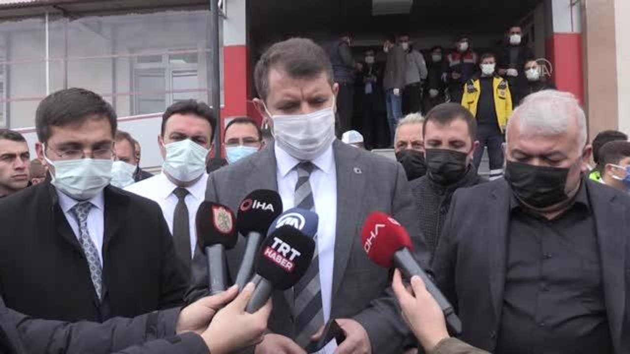 Sivas Valisi Ayhan: "(İmranlı Belediye Başkanı) Murat Açıl'ı maalesef kaybettik, 2 yaralının durumu ağır"