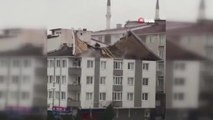 Sultangazi'de şiddetli lodos çatıyı uçurdu
