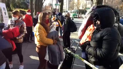 ‘Sidewalk Samaritan’ Distributes Essentials To Homeless New Yorkers
