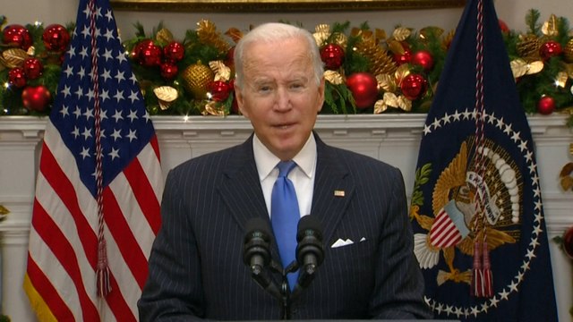 Joe Biden: Il n'y a pas de raison de paniquer face au variant Omicron