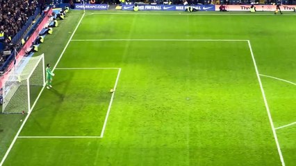 Whaat !! Cristiano Ronaldo running off pitch as soon as Chelsea game ends