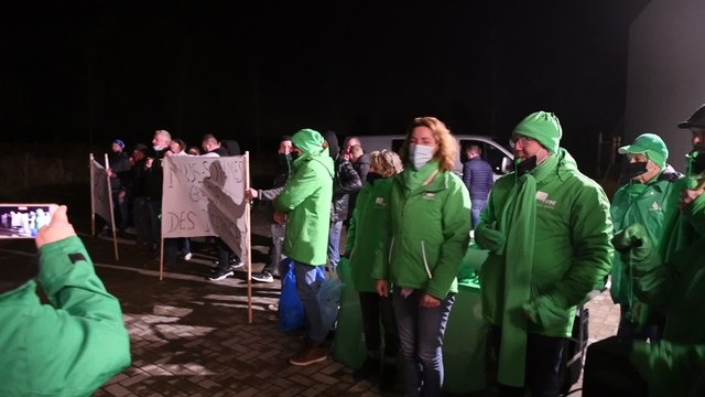 Manifestation du service des travaux avant le collège communal de Jemeppe-sur-Sambre