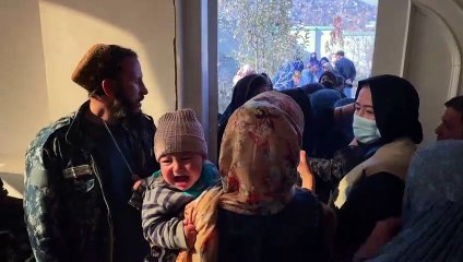 ONU distribui dinheiro em Cabul para famílias pobres