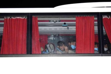 İstanbul'da yakalanan 70 kaçak göçmen Malatya'ya getirildi