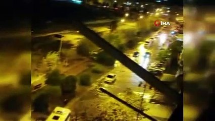 Bursa’da korkutan görüntü: Gemlik’te deniz taştı, caddeler göle döndü