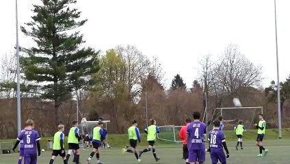 Tải video: Das 1:0 für den SV Rotenberg beim SC Hainberg durch Jannis Degener