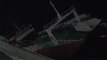 Maltepe Sahili'nde Lodos nedeniyle kıyıya oturan gemi battı