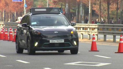 [더뉴스] '기대반, 우려반'...자율주행 버스 상용화 / YTN