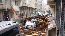 İstanbul'da öğrenci ve aileleri çatının altında kalmaktan son anda kurtuldu