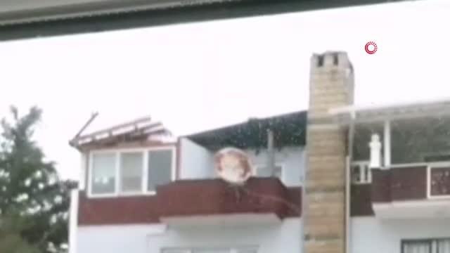 Son dakika haberi: Silivri'de çatının sökülüp uçma anı kamerada