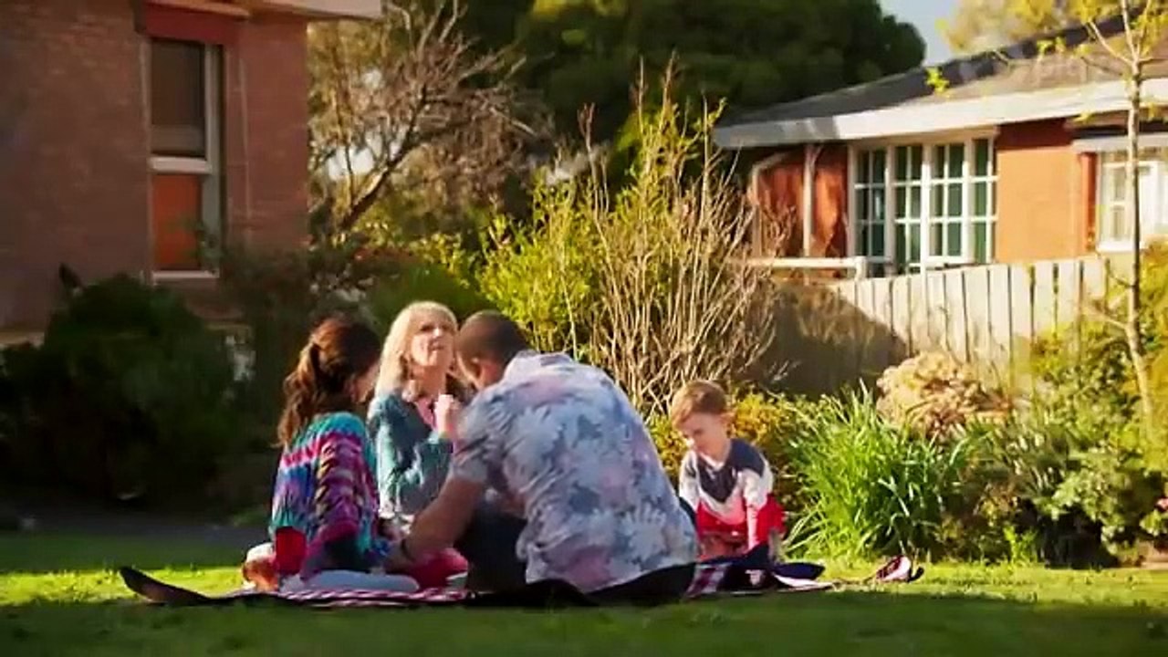 Neighbours 8745 30th November 2021