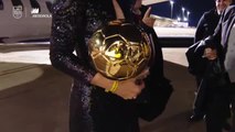 Alexia Putellas regresa a la concentración de la selección con el Balón de Oro en sus manos