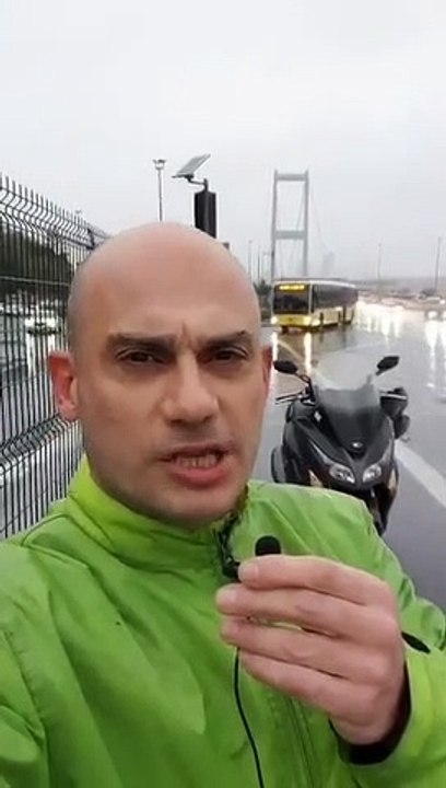 Melih Gökçek köprüye 'ateist girip Müslüman çıkan' motorcuyu övdü