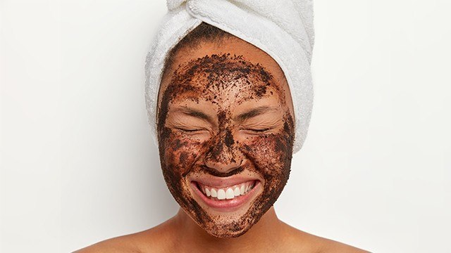 5 Rekomendasi Masker Kopi untuk Tingkatkan Kesehatan Kulit