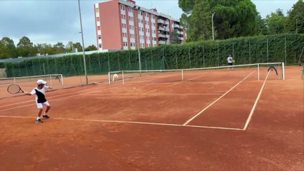 Tennis Bologna, Edoardo Ghiselli è un caso nazionale: 10 anni, sbalorditivo come palleggia