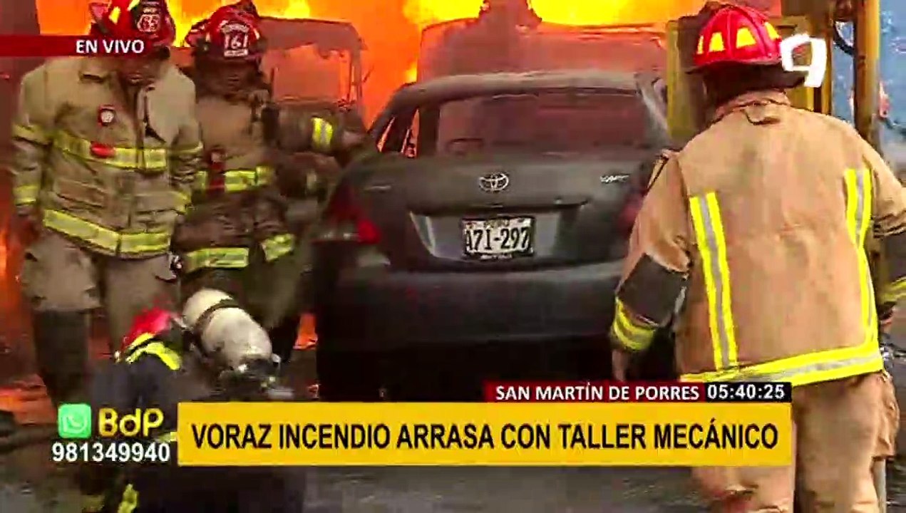 Pánico en SMP: incendio de grandes dimensiones se registra en taller mecánico