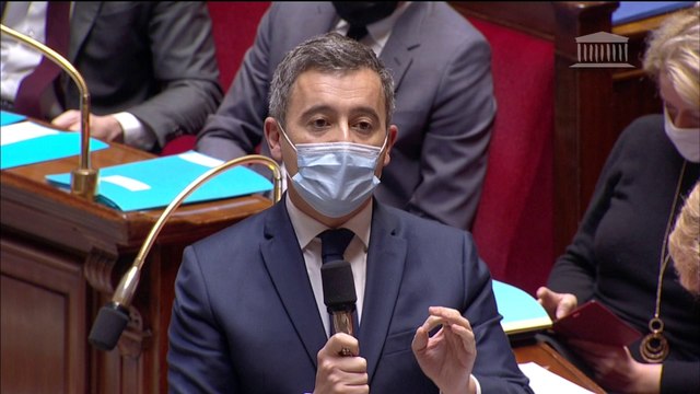 À l'Assemblée, Gérald Darmanin juge ignoble la vidéo de candidature d'Éric Zemmour