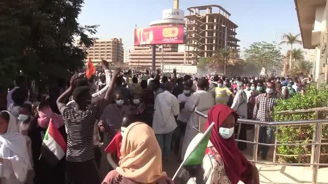 Sudan'da siyasi anlaşma karşıtı gösteri