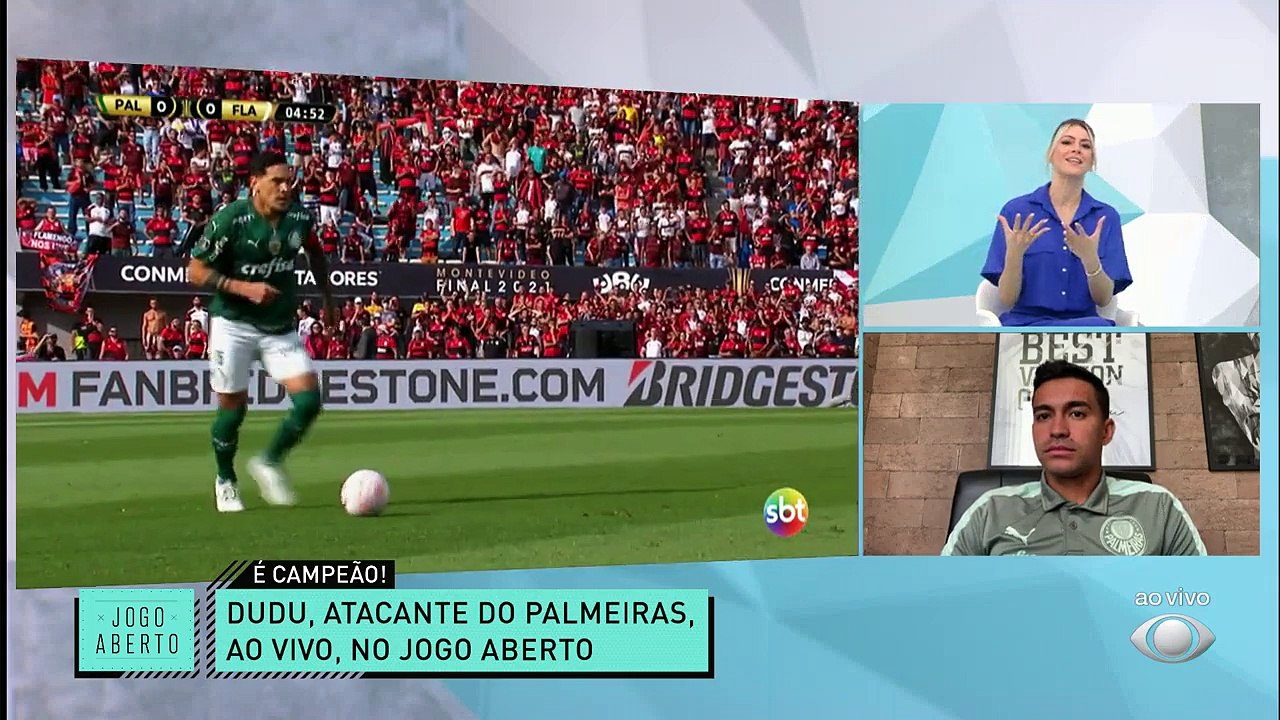 MANDOU O RECADO! Campeão da Libertadores, Dudu cutucou a filha de Renato Gaúcho, que havia dito já estar pensando no Mundial de Clube antes da final da Libertadores: "Se ela quiser, compro o pacote dela mais barato". #JogoAberto
