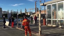 Livorno, le fiamme alla raffineria Eni spente dai vigili del fuoco