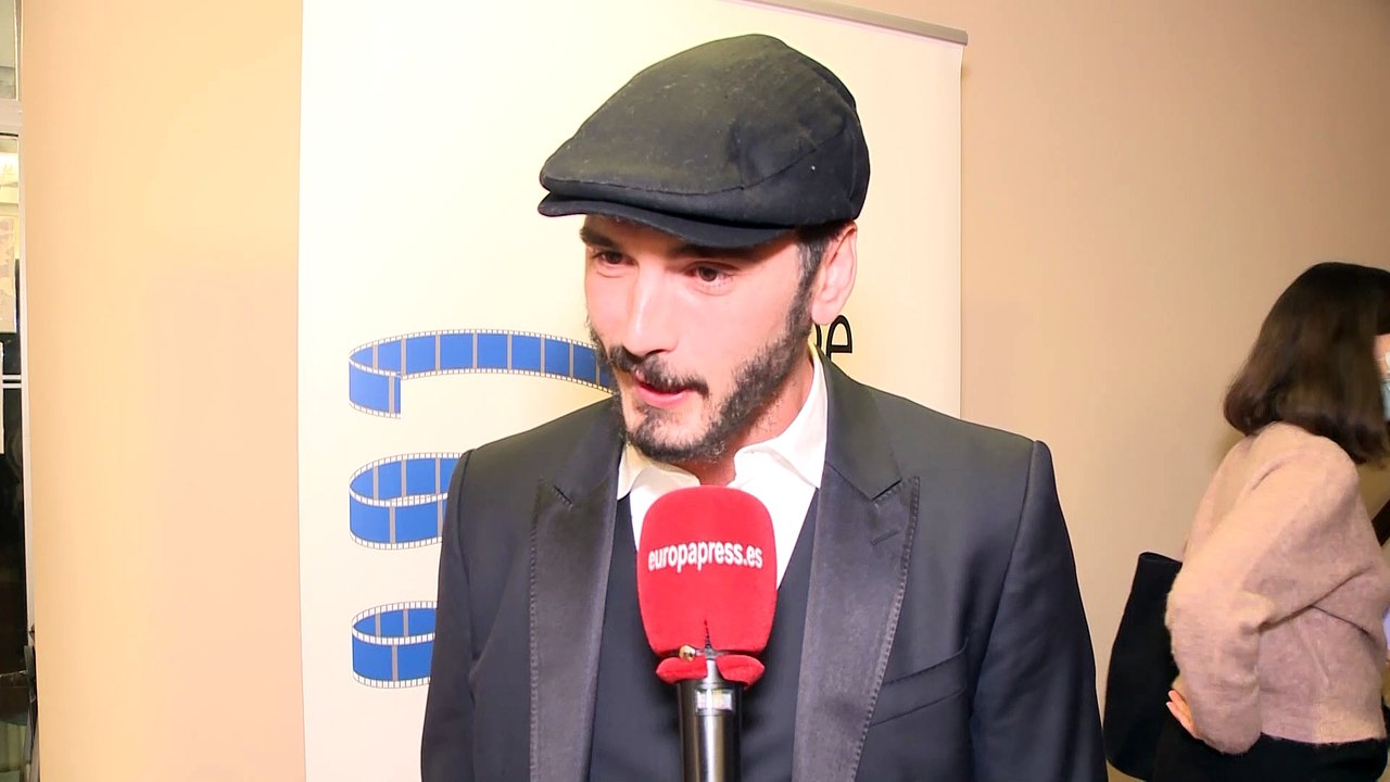 Yon González se deshace en halagos con José Sacristán