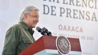 AMLO invita a concentración masiva en el Zócalo de CDMX