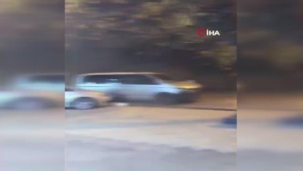 Şiddetli fırtına ağaçları yerinden söktü, çatıları uçurdu