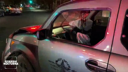 Aparatoso percance vial protagonizaron dos vehículos en la colonia San Juan Bosco de Guadalajara