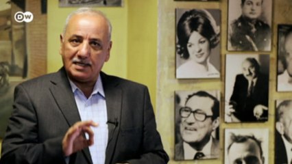 كيف تحول مقهى " الشابندر" إلى ملتقى الأدباء والشعراء؟
