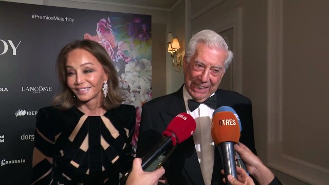 Mario Vargas Llosa se deshace en halagos hacia Isabel Preysler: Es guapa, inteligente, cariñosa...