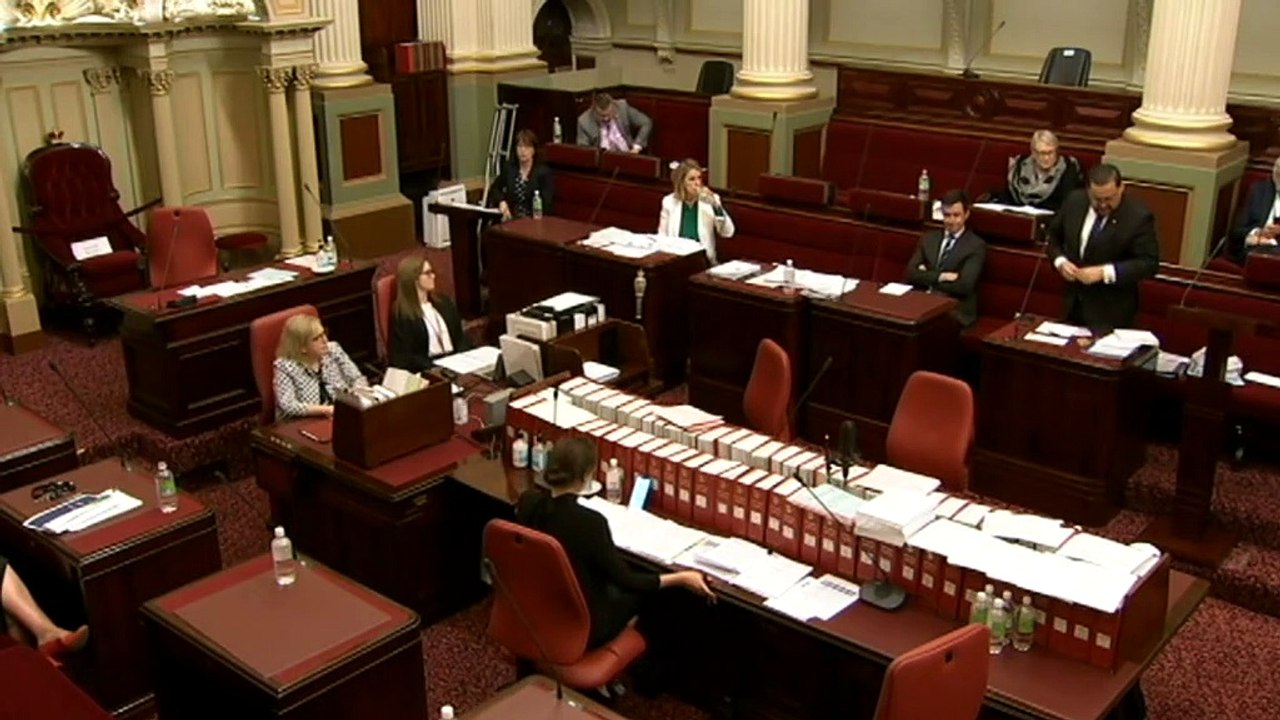Debate goes through the night on Victorian pandemic bill