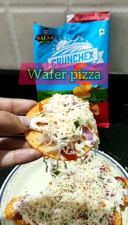Easy recipe- Wafer pizza - 1minute recipes - Indian street food