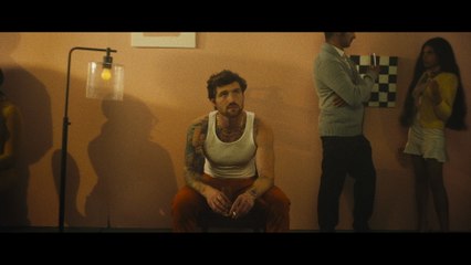 Scotty Sire - OUT OF MY SKIN