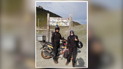 Pasutri Ini Jadi Sorotan Akibat Tur ke Eropa dengan Mengendarai Sepeda Motor