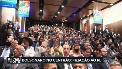 Video herunterladen: A filiação de Jair Bolsonaro ao PL, a possível articulação de Lula com Alckmin, o livro de Sergio Moro e as críticas de Ciro Gomes ao ex-juiz foram os destaques da corrida pré-eleitoral nessa terça-feira.