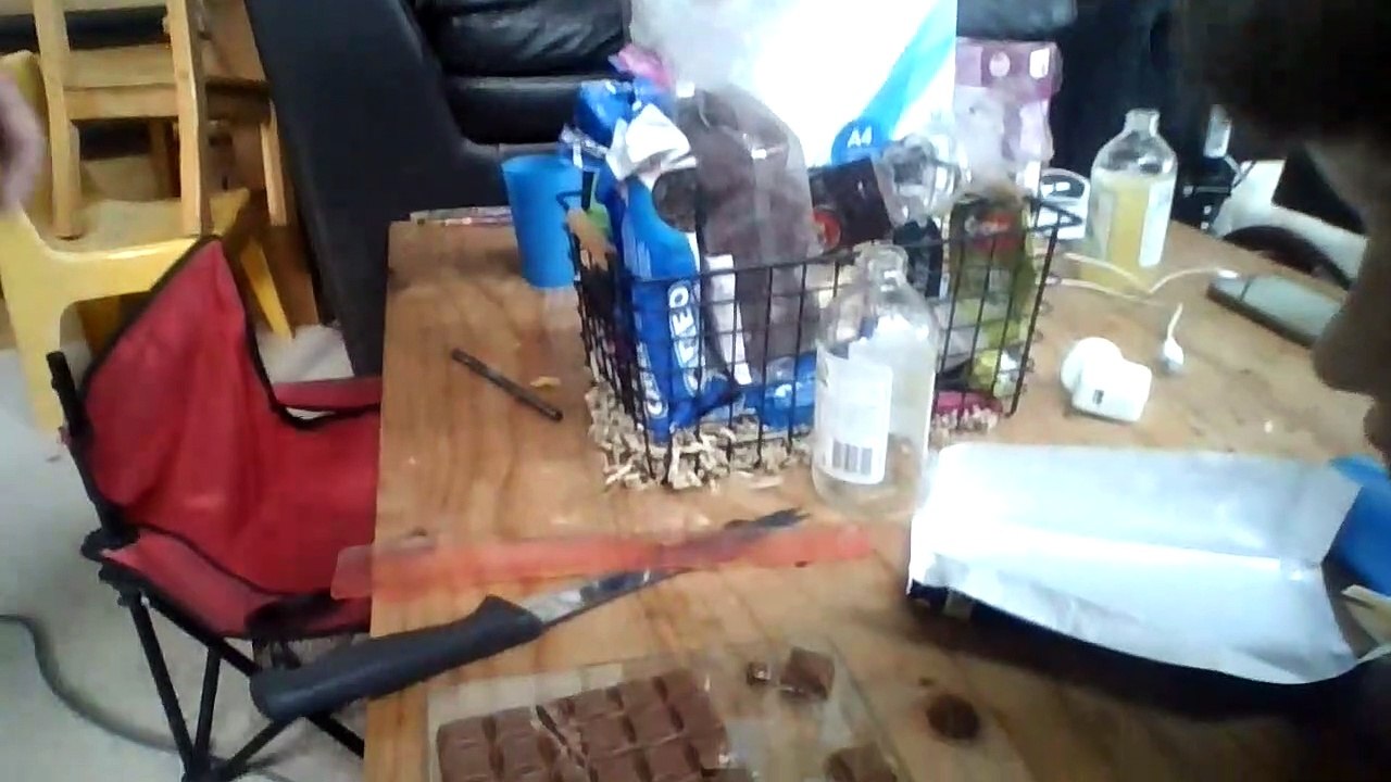 Infinite chocolate trick explained