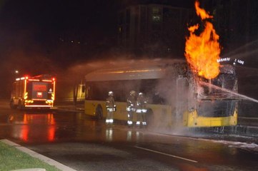 Başakşehir'de özel halk otobüsü alev topuna döndü