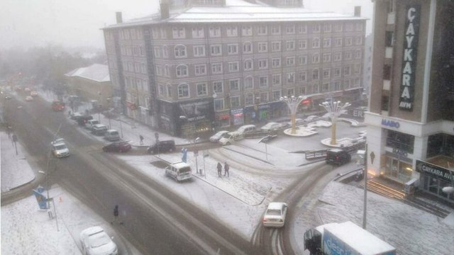 Doğu’da fırtına ve tipi etkili oluyor… Erzurum ve Ardahan’da yoğun kar yağışı!