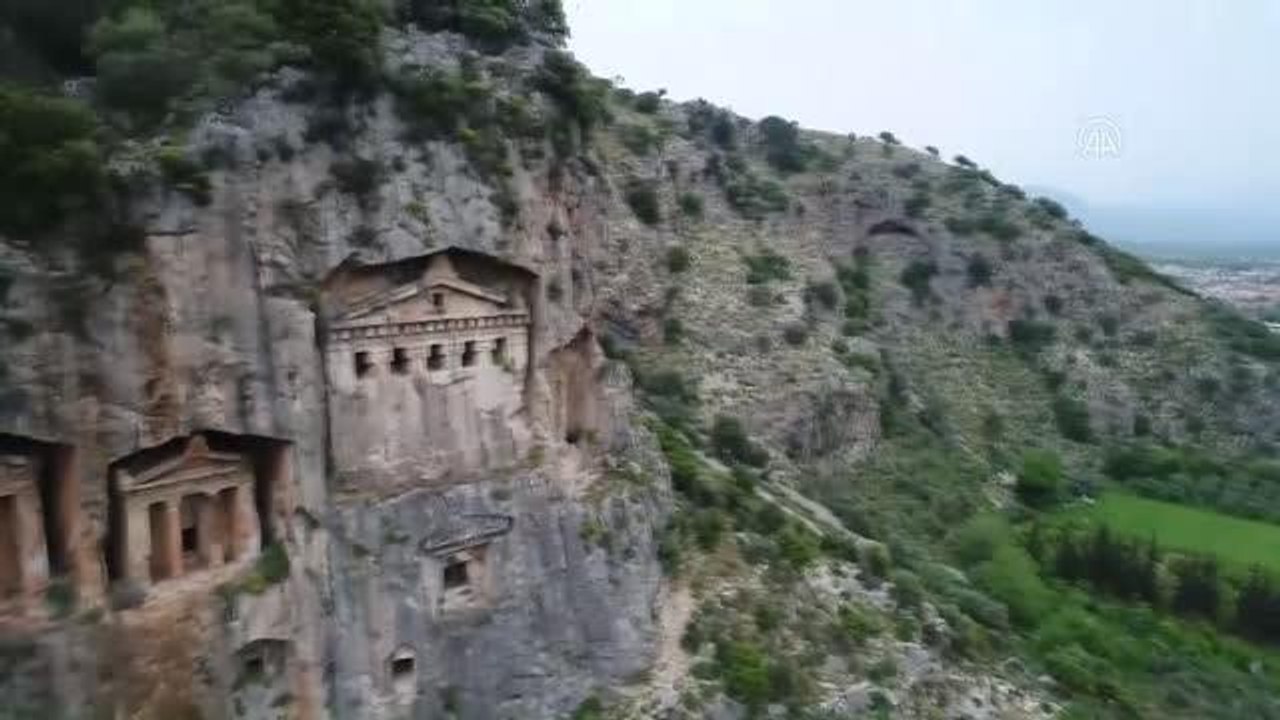 Dalyan'daki 2 bin 400 yıllık kaya mezarları koruma altına alınıyor