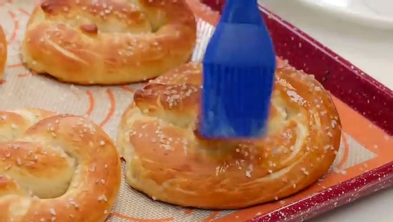 Soft Homemade Pretzels Recipe in Urdu Hindi RKK video Dailymotion