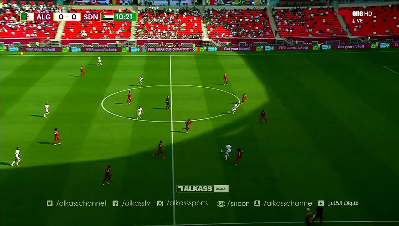 هدف الجزائر الأول بأقدام بونجاح