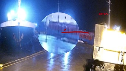 Halatın çarptığı gemici denize düşerek kayboldu