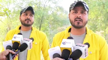 निरहुआ की भोजपुरी फिल्म 'गोबर धन' के सेट पर छोटा खेसारी के साथ ख़ास बातचित