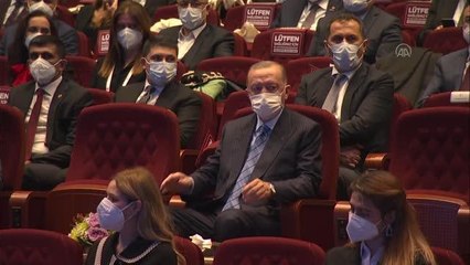 Bakan Özer: "Eğitim sistemi, toplumsal ihtiyaç ve talepleri karşılayabildiği ölçüde başarılıdır"