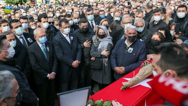 Kılıçdaroğlu, İmranlı Belediye Başkanı Murat Açıl’ın cenaze törenine katıldı