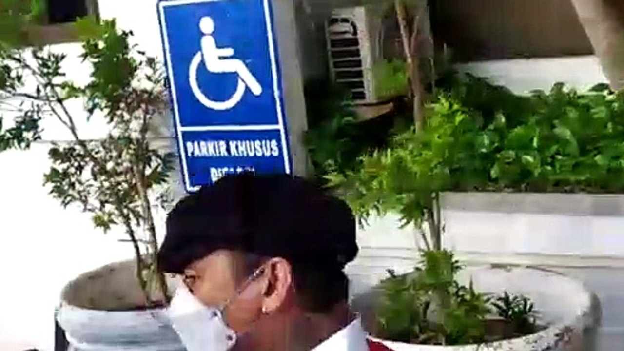 Pakai Rompi Merah, JERINX RESMI DITAHAN