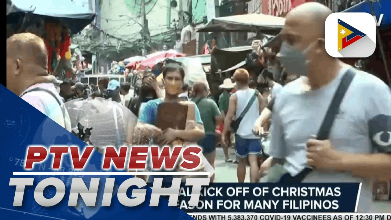 Christmas shoppers flock to Divisoria on the first day of December; Prices of Christmas decors, gifts slightly up | via @Clay Pardilla