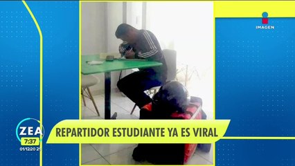 Joven repartidor se vuelve viral por estudiar durante tiempos de espera