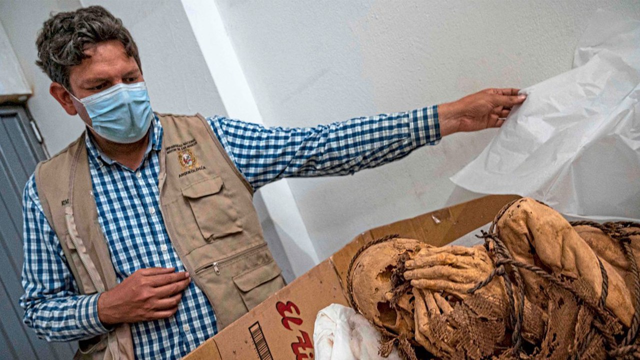 Mindestens 800 Jahre alte gefesselte Mumie gefunden