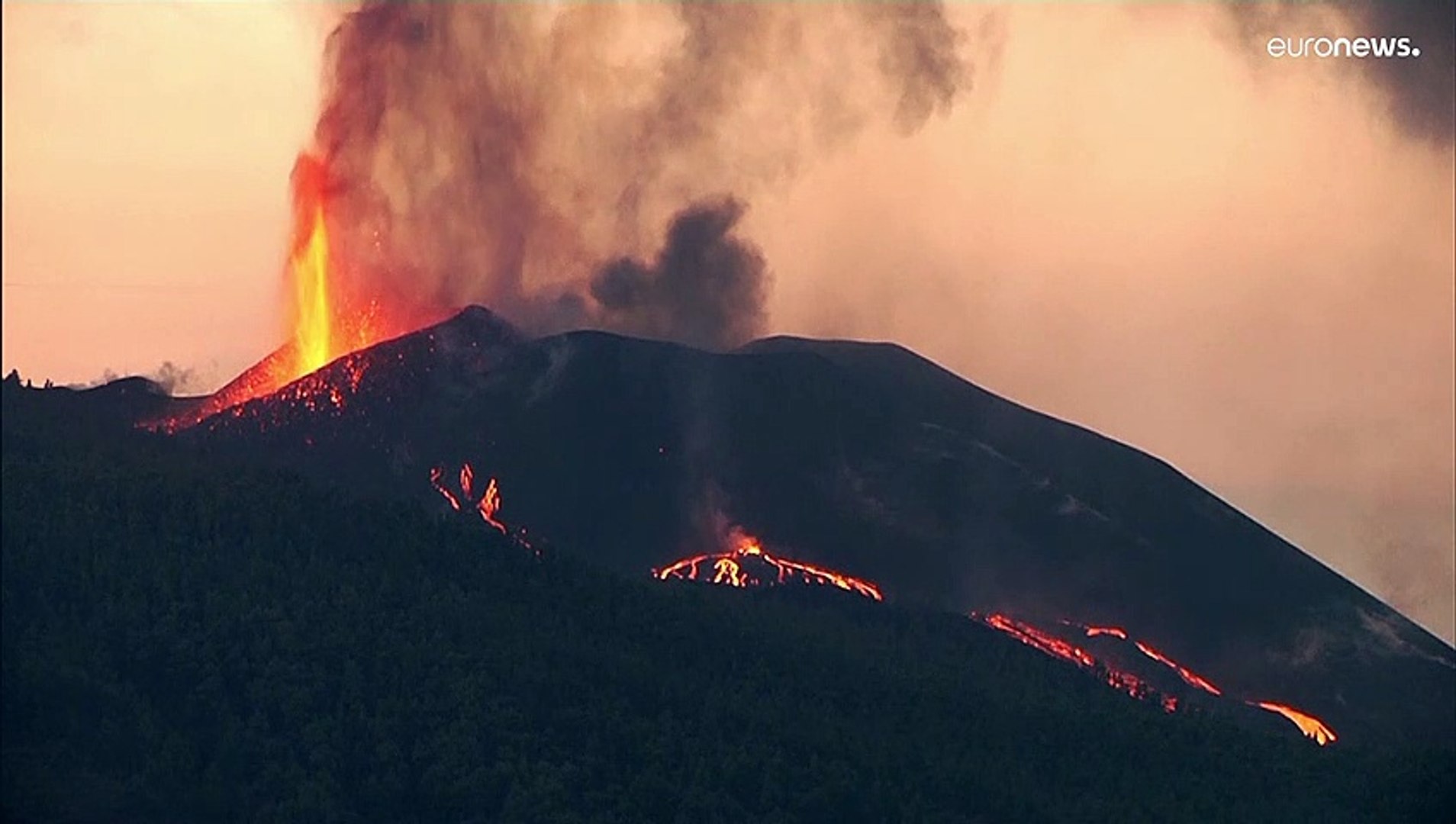 Segunda erupción en La Palma con más fuerza y nuevas coladas de lava tras  un parón de 30 horas - Vídeo Dailymotion
